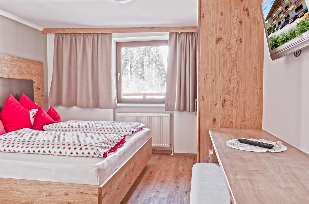 Pension Aloisia Scheffau am Wilden Kaiser Bagian luar foto